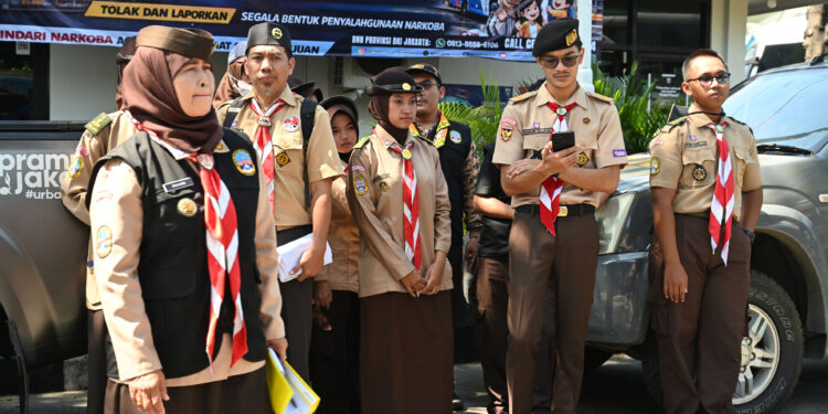Pantau Posko KBL di Kalideres, Kwarnas Puji Ketangguhan Pramuka Bantu Arus Mudik 2026
