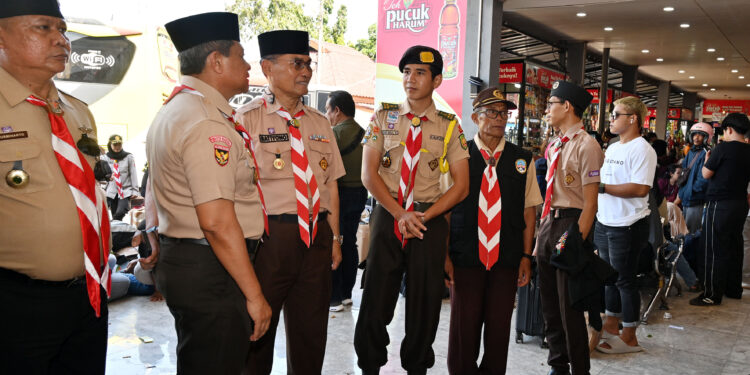 Pantau Posko KBL di Kalideres, Kwarnas Puji Ketangguhan Pramuka Bantu Arus Mudik 2026