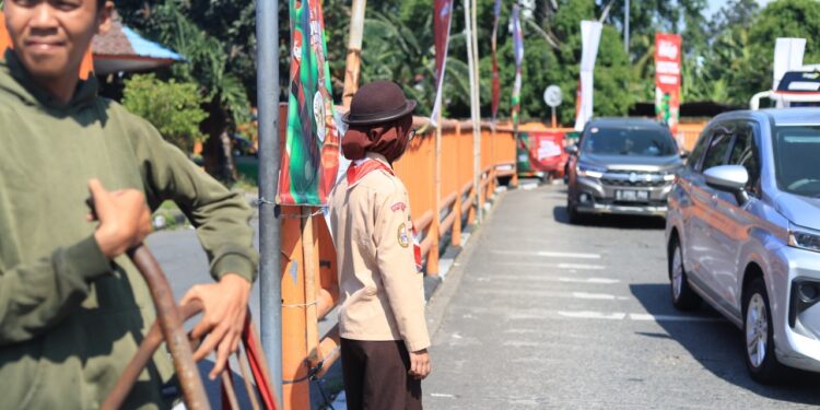 Pantau Posko KBL di Kalideres, Kwarnas Puji Ketangguhan Pramuka Bantu Arus Mudik 2026