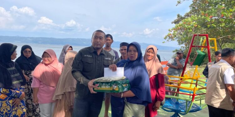Kwarda Sumbar Salurkan Bantuan Bagi Penyintas Bencana di Huntara Sumpur dan Malalo Pada Bulan Ramadhan
