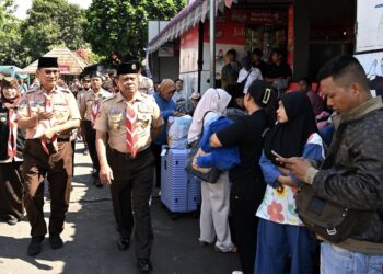 Pantau Posko KBL di Kalideres, Kwarnas Puji Ketangguhan Pramuka Bantu Arus Mudik 2026