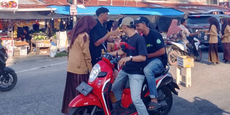 Berkah Ramadhan Berbagi takjil Bersama Kwarran Kluet Utara