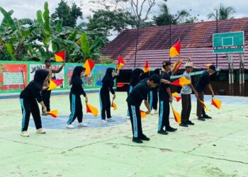 Matangkan Persiapan AN OPTION VI, Kontingen MTsN 6 Tabalong Gelar Pembekalan Intensif Senam kreasi Semaphore