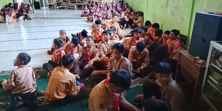 Ubah Plastik Jadi Indah: Pesona Kreativitas Penggalang Mtsn 6 Tabalong Dalam Giat Hasta Karya Penggalang 2026