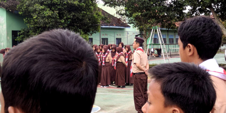 Bangkit Pasca Lebaran, Gugus Depan SMPN 1 Juwiring Awali Kegiatan Dengan Penuh Antusiasme