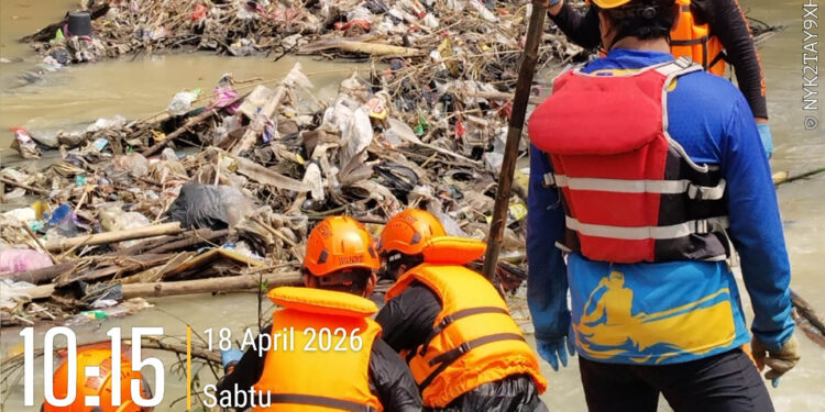 Pramuka Peduli Kwarcab Kota Tangerang bersama Kwarda Banten Susur Sungai dan Penanaman Pohon di Kota Serang