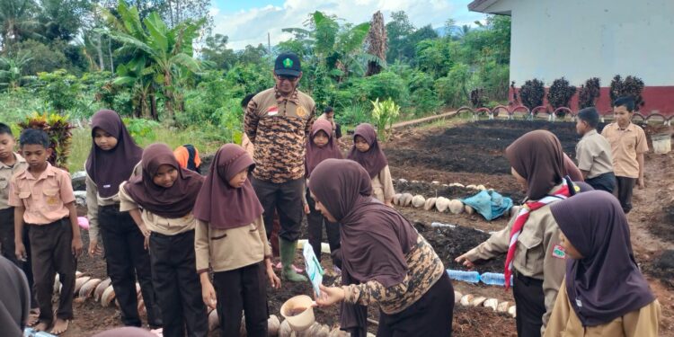 Saka Tarunabumi Patimpeng Dorong Kemandirian Pangan Melalui Stimulus Saprodi di SD Inpres 3/77 Masago