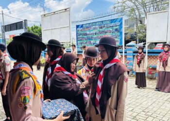 Penggalang SMPIK Nurul Quran Aceh Tempuh TKU dan TKK Melalui Simulasi Penjelajahan Bersama Pramuka MAN 2 Banda Aceh