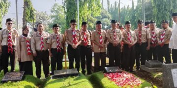 Ziarah di TPU Jeruk Purut, Kwarda DKI Tegaskan Dukungan untuk Husen Mutahar sebagai Pahlawan Nasional