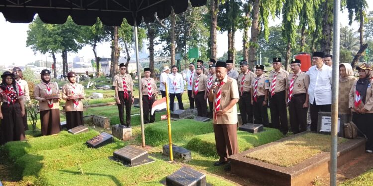 Ziarah di TPU Jeruk Purut, Kwarda DKI Tegaskan Dukungan untuk Husen Mutahar sebagai Pahlawan Nasional