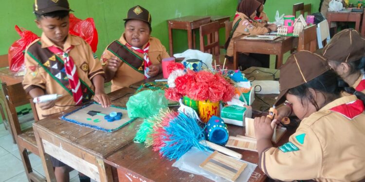 Kwarran Geyer Gelar Penilaian Pramuka Garuda, Ratusan Peserta Antusias Ikuti Tahapan
