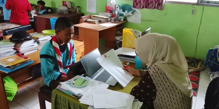 Langkah Pasti 8 Penggalang MTsN 6 Tabalong dalam Uji Kelayakan Persiapan Pengujian Pramuka Garuda Angkatan 3