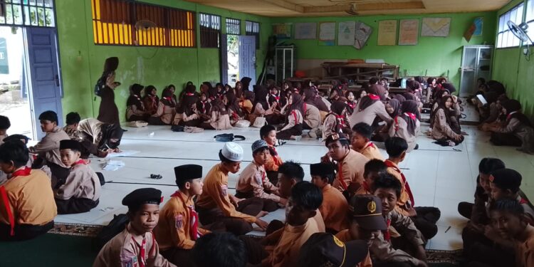 Perkuat Karakter dan Persaudaraan, Pramuka MTsN 6 Tabalong Gelar Latihan Rutin Mingguan