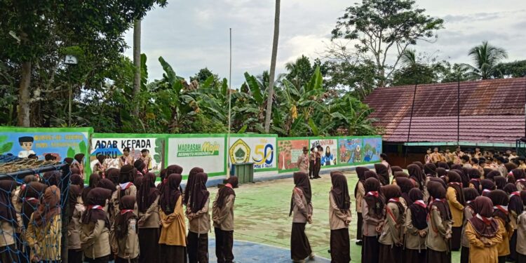 Penuh Kehangatan, Gema Sayonara, Tutup Latihan Rutin Pramuka MTsN 6 Tabalong Semester Genap 2025/2026