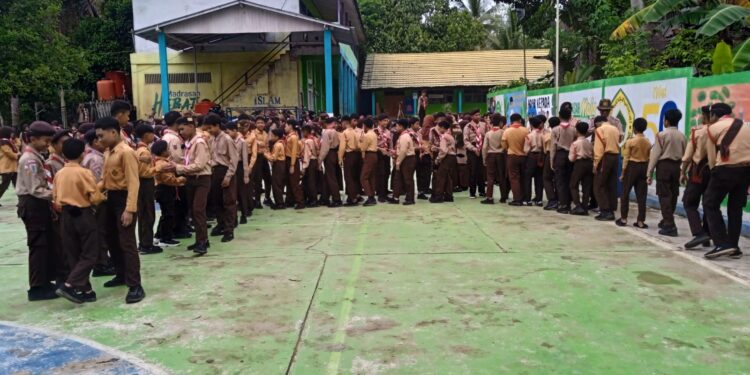Penuh Kehangatan, Gema Sayonara, Tutup Latihan Rutin Pramuka MTsN 6 Tabalong Semester Genap 2025/2026