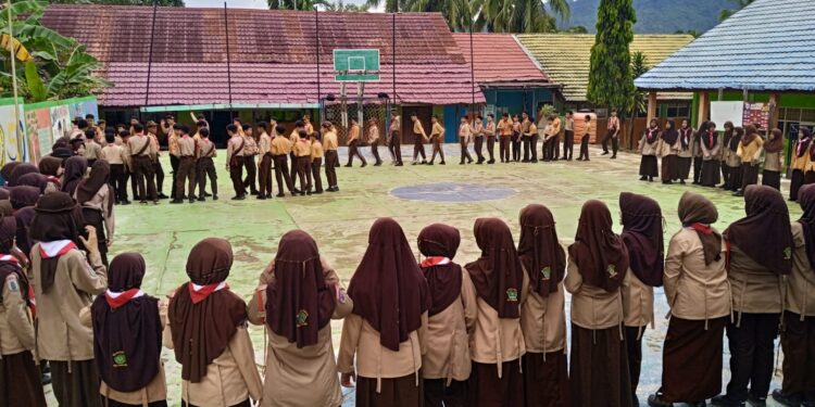 Penuh Kehangatan, Gema Sayonara, Tutup Latihan Rutin Pramuka MTsN 6 Tabalong Semester Genap 2025/2026