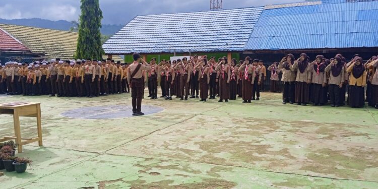 Regenerasi Kepemimpinan: Ka Mabigus MTsN 6 Tabalong Lantik Regu Penggalang Inti Masa Bakti 2026/2027