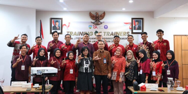OJK Jambi Bekali Anggota Pramuka Jadi Duta Literasi Keuangan Tahun 2026
