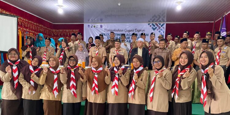Kwarda Aceh Kukuhkan Gudep Pramuka STAISAR Aceh Singkil