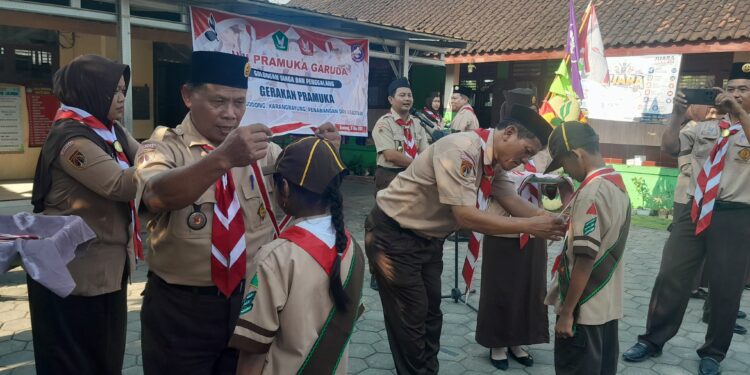Penilaian Pramuka Garuda Kwarcab Grobogan di Godong – Ubah Barang Bekas Jadi Karya yang Bermanfaat dan Bernilai Jual