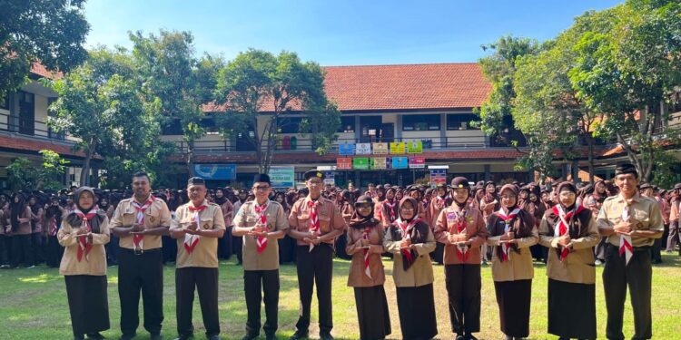 Gelaran Ajang Kompetensi Antar Ambalan (AKRAB) II SMKN 2 Buduran 2026, Diwarnai dengan Penampilan Tari Kreasi Berselendang