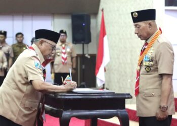 Inovasi Pramuka Blitar Digaungkan, Ketua Kwarda Jatim Lantik Bupati Rijanto Nakhodai Mabicab Blitar Masa Bakti 2025-2030