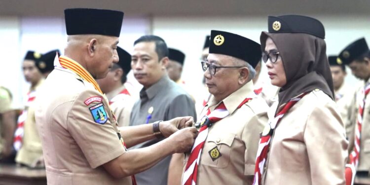 Inovasi Pramuka Blitar Digaungkan, Ketua Kwarda Jatim Lantik Bupati Rijanto Nakhodai Mabicab Blitar Masa Bakti 2025-2030