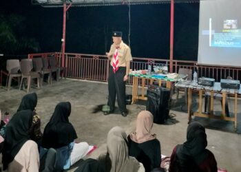Kak Amrullah Visualkan Sejarah Gerakan Pramuka Sebagai Pondasi Pembentukan Karakter Generasi Muda di KMD UNU Sumbar