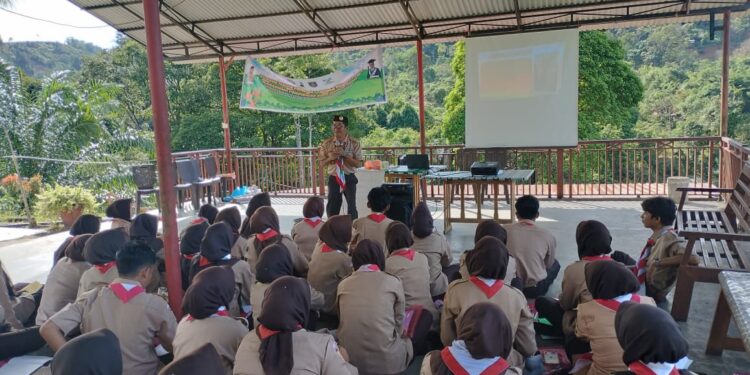 Tekankan Prinsip Dasar Kepramukaan dan Sistem Among pada KMD PGSD UNU Sumbar : Kak Doktor Tegaskan Pramuka Bukan Sekedar Seragam dan Baris-Berbaris
