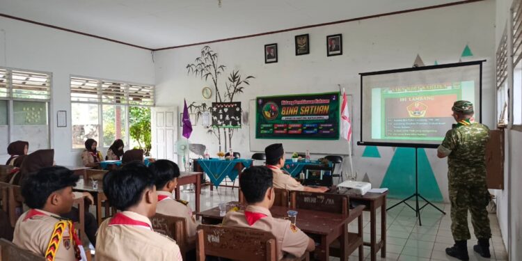 Bidang Bina Satuan Pererat Silaturahmi Penegak Se-Watukumpul Melalui Sosialisasi Kesakaan