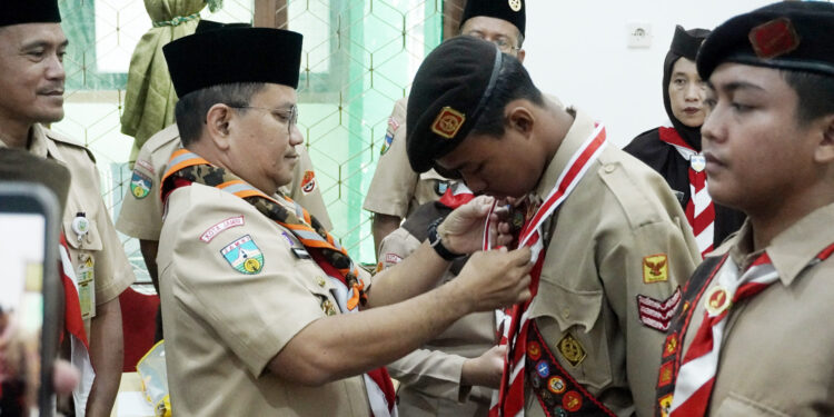 Kwarda Jambi Hadiri Pengukuhan Pramuka Garuda Pangkalan SMPN 11 Kota Jambi