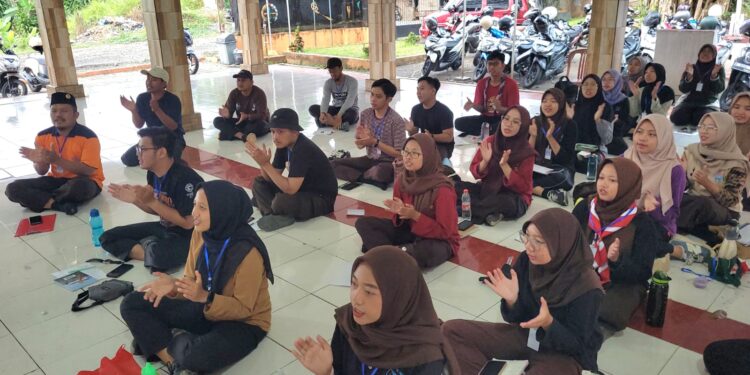 Peserta KML Siaga dan Penggalang Kwarcab Banyumas Dibekali Materi Jurnalistik