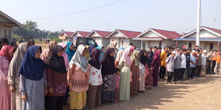 Wujud nyata kepedulian sosial kembali ditunjukkan oleh Kwarcab Cilacap melalui kegiatan penyaluran bantuan kepada warga yang terdampak musibah bencana longsor Desa Cibeunying Kec.Majenang