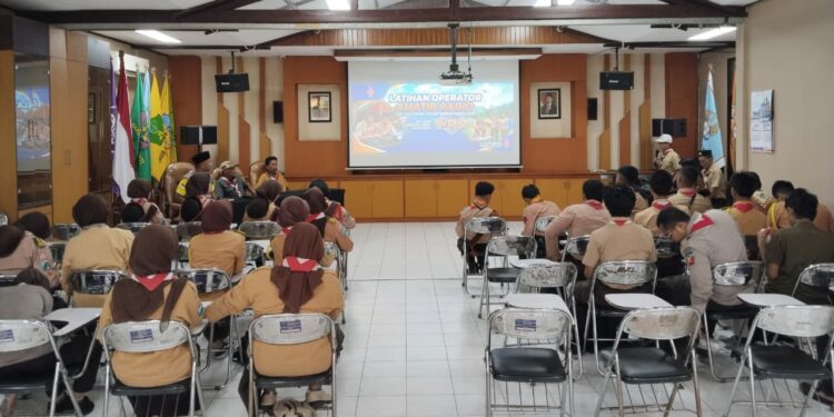 Kwarda Jatim Selenggarakan Pelatihan Operator Radio Amatir, Siapkan Pramuka Hadapi Special Event Station Hari Pramuka 2026