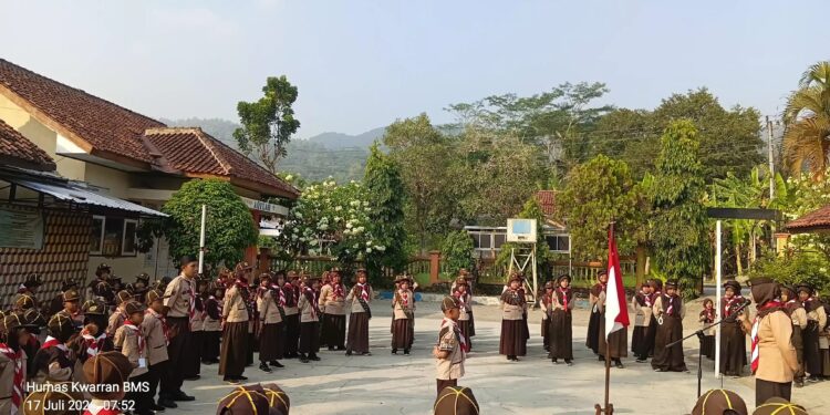 Pangkalan SDN 2 Papringan Terima Anggota Baru Pramuka Siaga