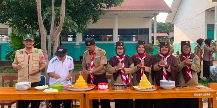 Semangat Persaudaraan dan Pengabdian Menggema dalam Peringatan Hari Lahir Ambalan Tomau ke-XX di SMAN 19 Bone.