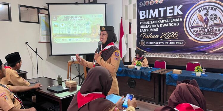 Kwarcab Banyumas Gelar Bimtek Penulisan Ilmiah bagi Pembina Pramuka