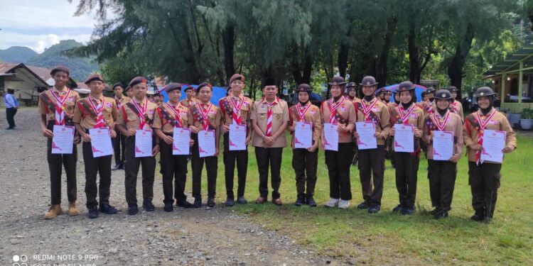 Ketua Gerakan Pramuka Kwarcab Aceh Selatan, Lantik 12 Pramuka Garuda Tingkat Penggalang Se- Kabupaten Aceh Selatan