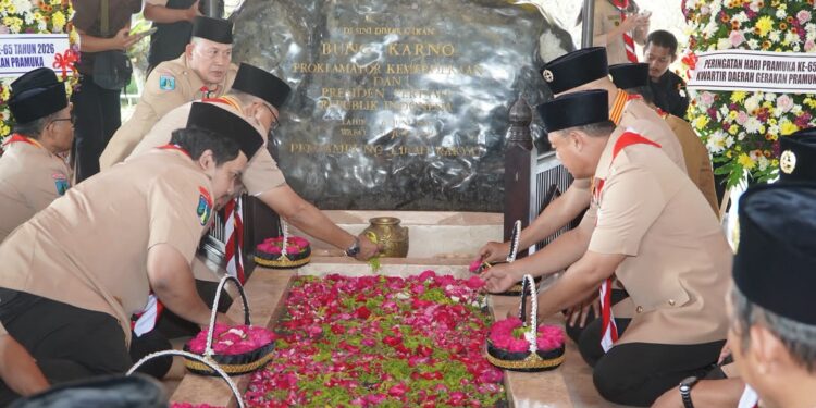 Ketua Kwarnas dan Kwarda Jatim Ziarah ke Makam Bung Karno, Tegaskan Pramuka Tak Boleh Kehilangan Akar Sejarah