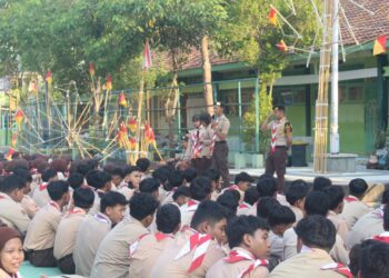 Kunjungi Perkemahan di SMA Negeri Karangrayung, DKC Grobogan Sampaikan Asyiknya Dunia Penegak