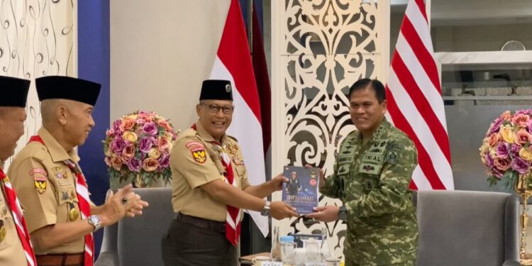 Kwarnas Gerakan Pramuka Audiensi dengan Kasal, Bahas Persiapan Jamnas XII dan Tabur Bunga di Laut