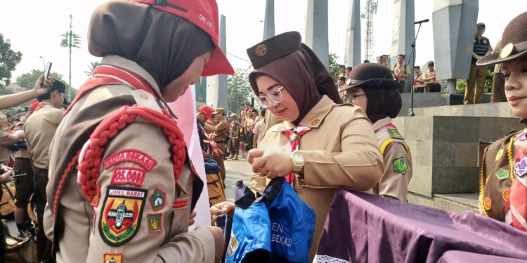 Kwarcab Kota Bekasi Kukuhkan 1.398 Pramuka Garuda dan Melepas Peserta Jamnas XII