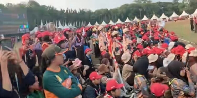 H -2 Pembukaan Jambore Nasional XII, Seluruh Perwakilan Kontingen Lakukan Latihan Klone Tongkat Di Lapangan Utama Cibubur