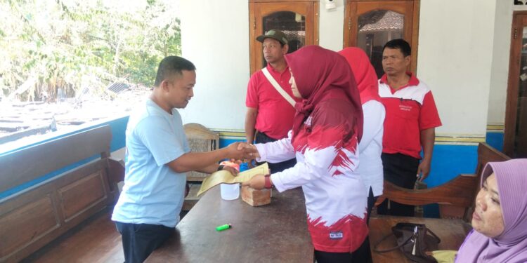 Pramuka Peduli Kwarran Toroh Bersinergi Bantu Korban Musibah Kebakaran