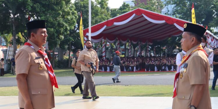 Gubernur Ansar Pimpin Upacara Hari Pramuka ke-65 Kwarda Kepri