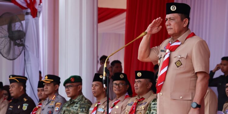 Gubernur Ansar Pimpin Upacara Hari Pramuka ke-65 Kwarda Kepri
