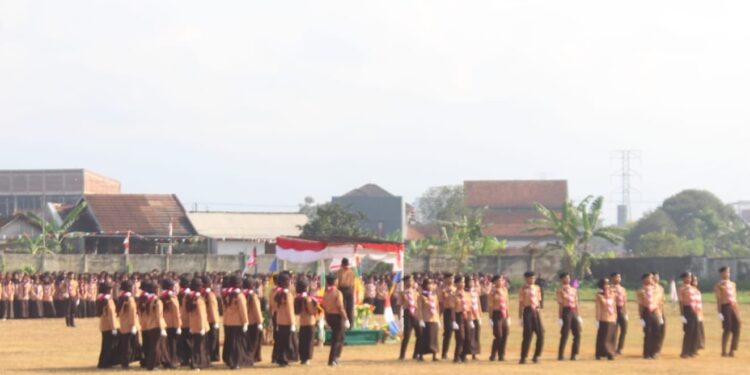Pasukara MAN 2 Banyumas, Sukses Kibarkan Bendera Peringatan Hari Pramuka Ke- 65