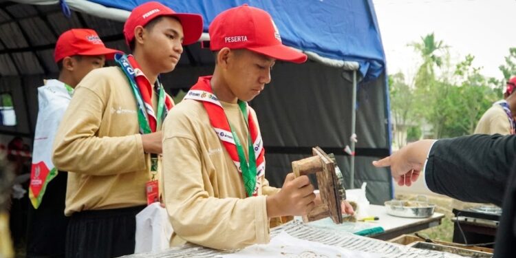 Membatik, Pramuka Jamnas XII Belajar Melestarikan Warisan Budaya Indonesia