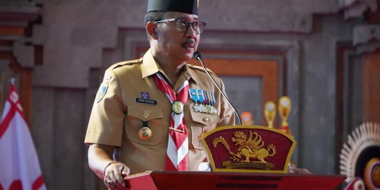 Puncak Peringatan Hari Pramuka, Kwarcab Buleleng Serahkan Dua Rumah Layak Huni