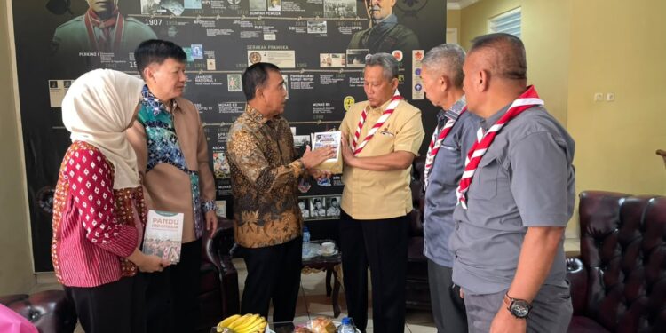 Kwarnas Sambut Inisiatif Buku Pembelajaran Ekstrakurikuler Pramuka Untuk Generasi Emas